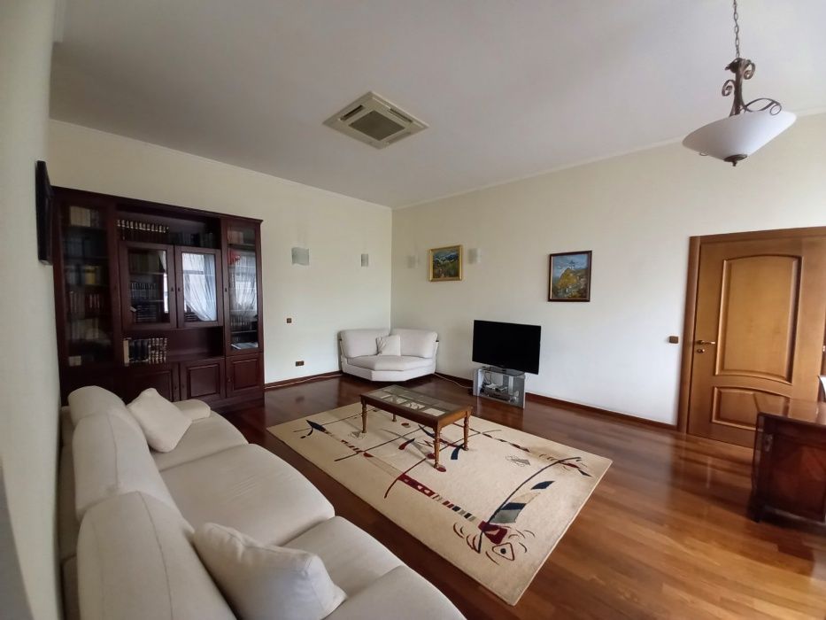 Аренда квартир: ул.  Лютеранская  8, Киев долгосрочно /F944489603-944489603-фото№1