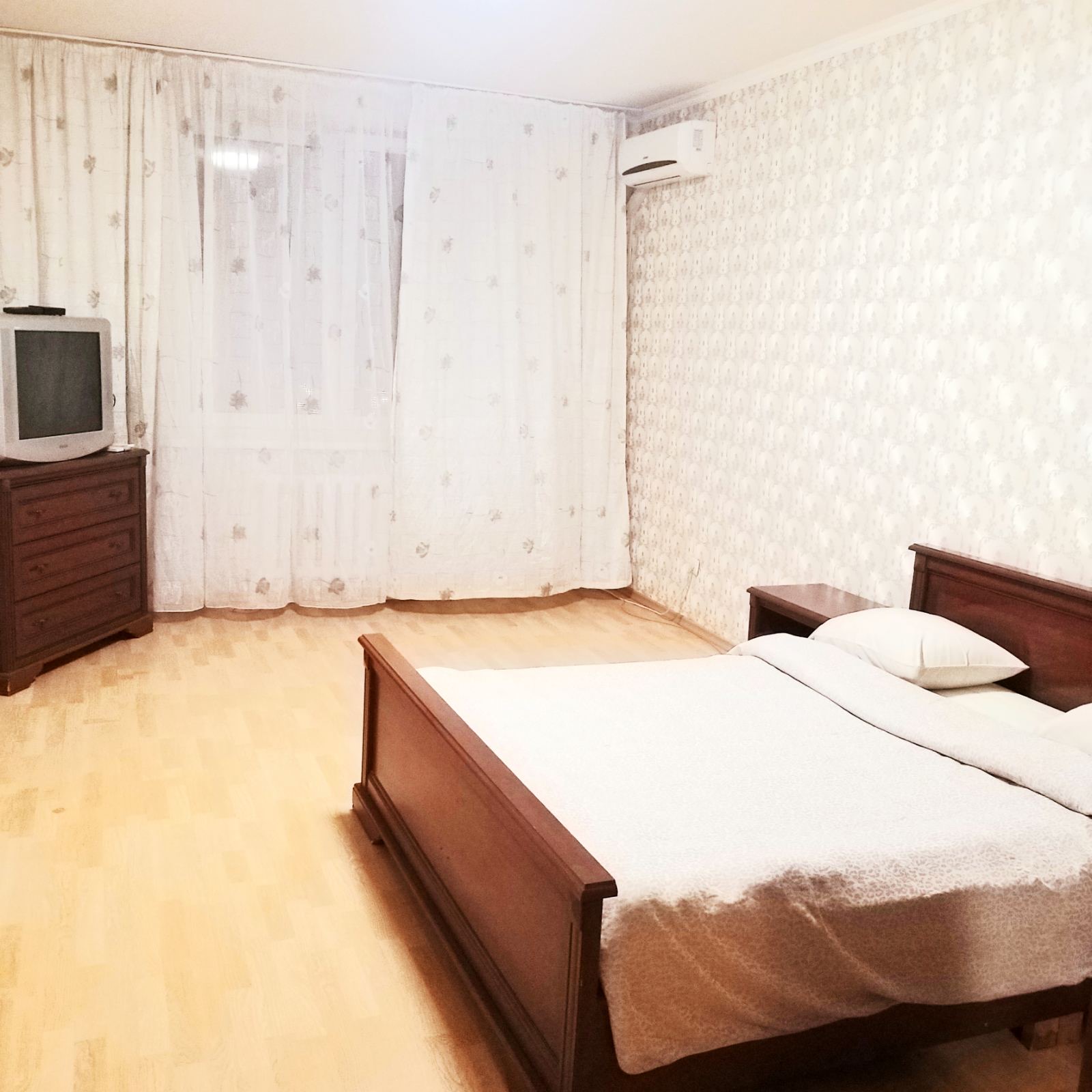 Аренда квартир: ул.  Драгоманова  1а, Киев долгосрочно-394899648-фото№1