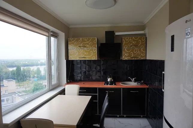 Аренда квартир: ул.  Приречная  4, Киев долгосрочно /F587536519-587536519-фото№0