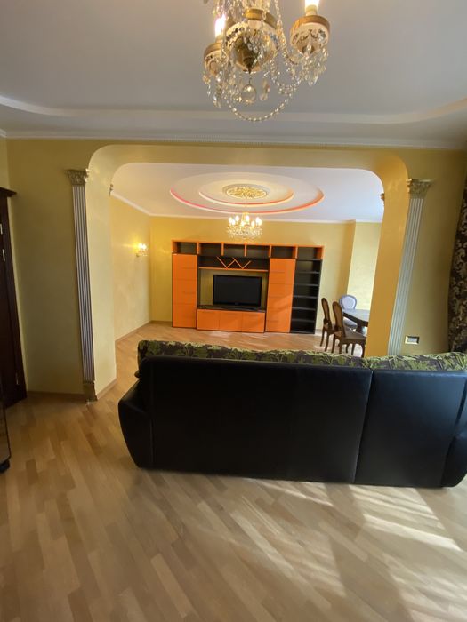 Аренда квартир: ул. Михаила Драгомирова 12, Киев долгосрочно /F551419598-551419598-фото№1